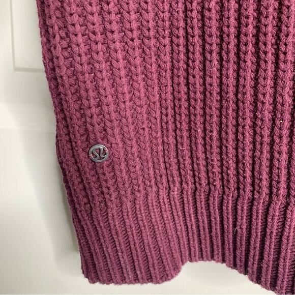Lululemon bring the cozy chunky cable knit turtleneck sweater size 6 - Picture 3 of 5